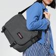 Eastpak Delegate Plus válltáska Black Denim Eastpak Delegate Plus válltáska Black Denim